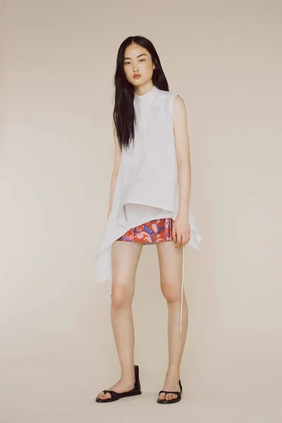 Look 18